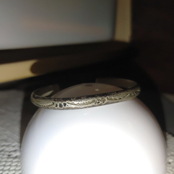 Antique Sterling Silver Native Cuff Bracelet Detailed Etched Patterns Stamped - Picture 9 of 10